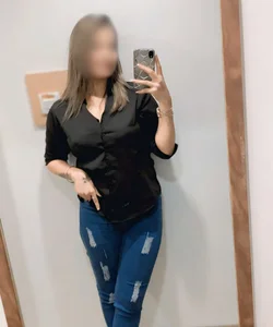 Call Girl Kanpur Renu